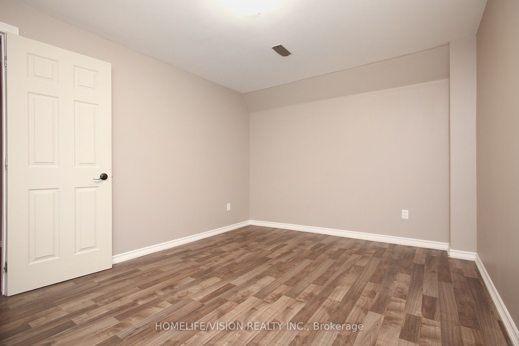 1298 Mccron Cres