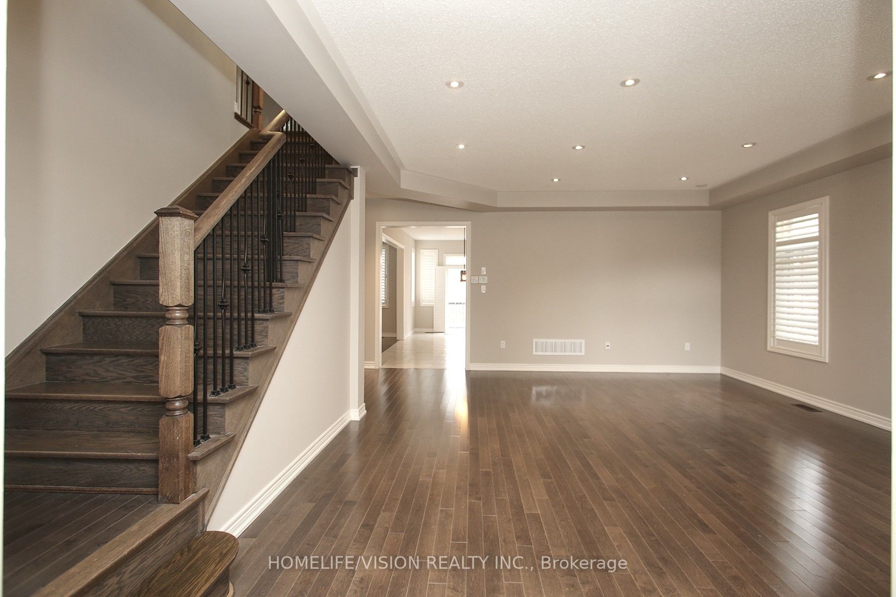 1298 Mccron Cres