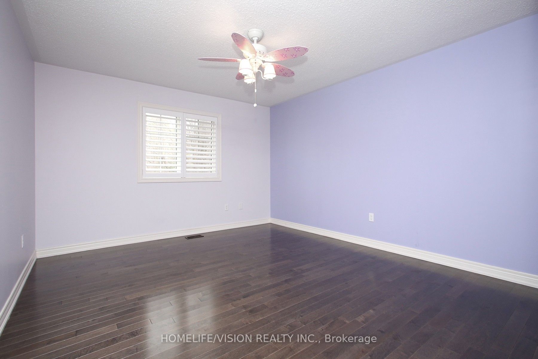 1298 Mccron Cres