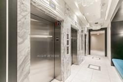 9600 Yonge St N, #611