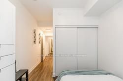 9600 Yonge St N, #611