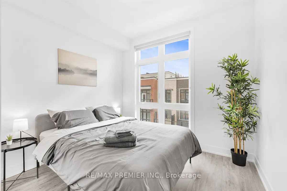 8 Sayers Lane, #6