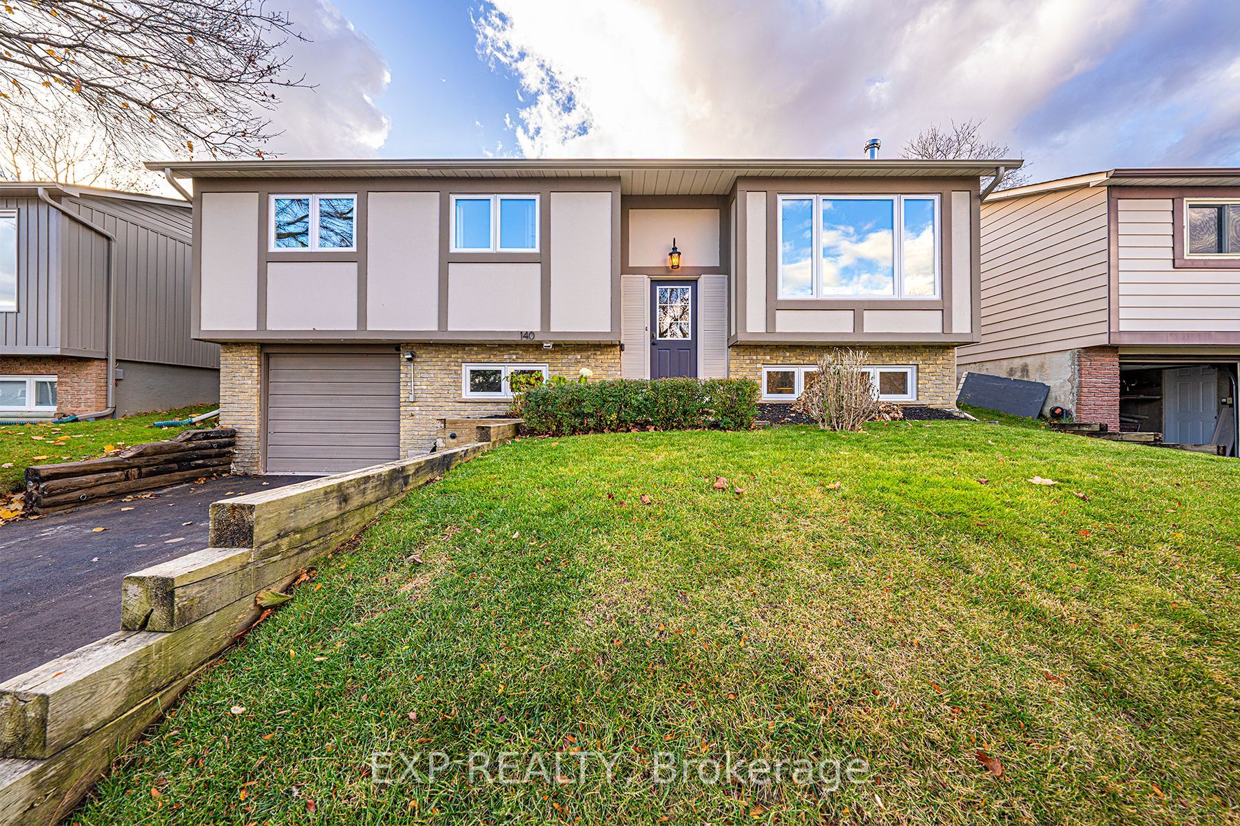 140 Valleyview Cres