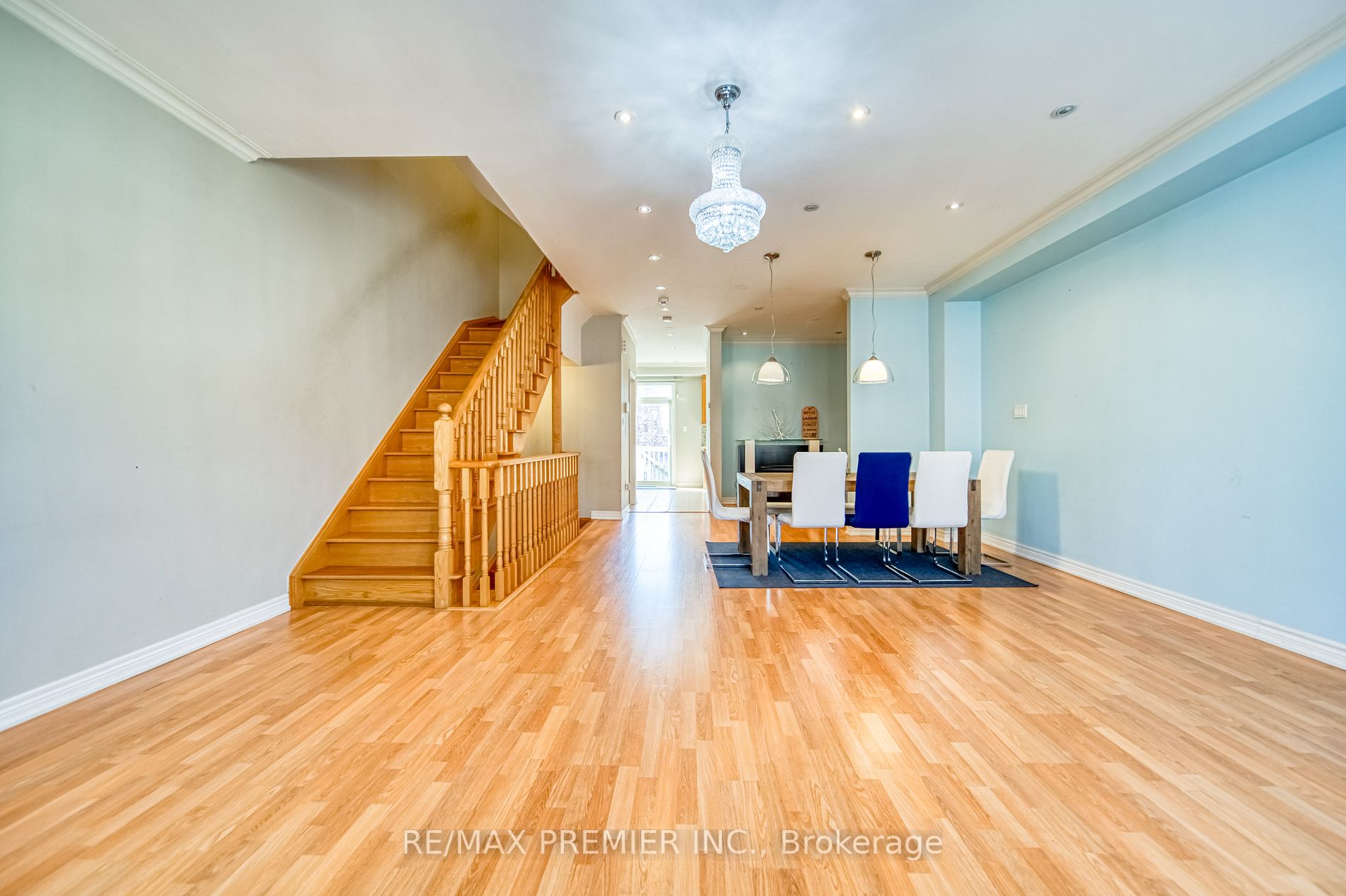 151 Silverwood Ave, #8