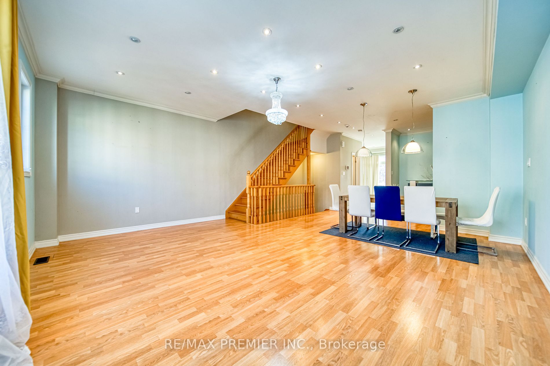 151 Silverwood Ave, #8