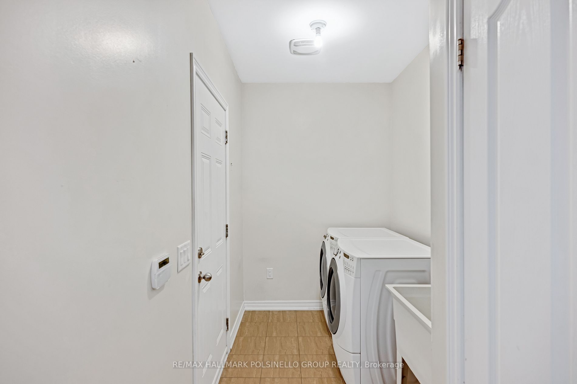 214 Aspenwood Dr