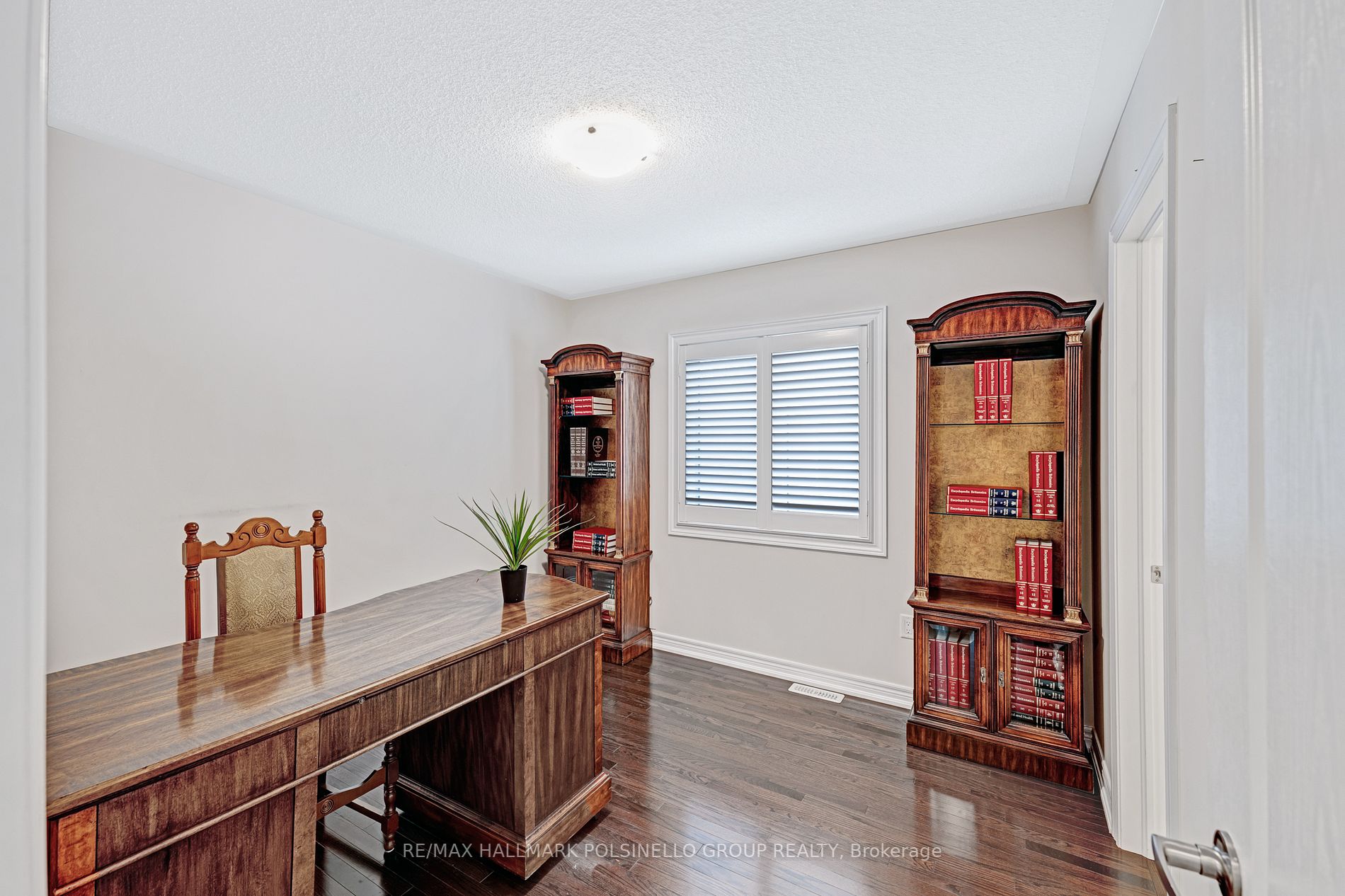 214 Aspenwood Dr