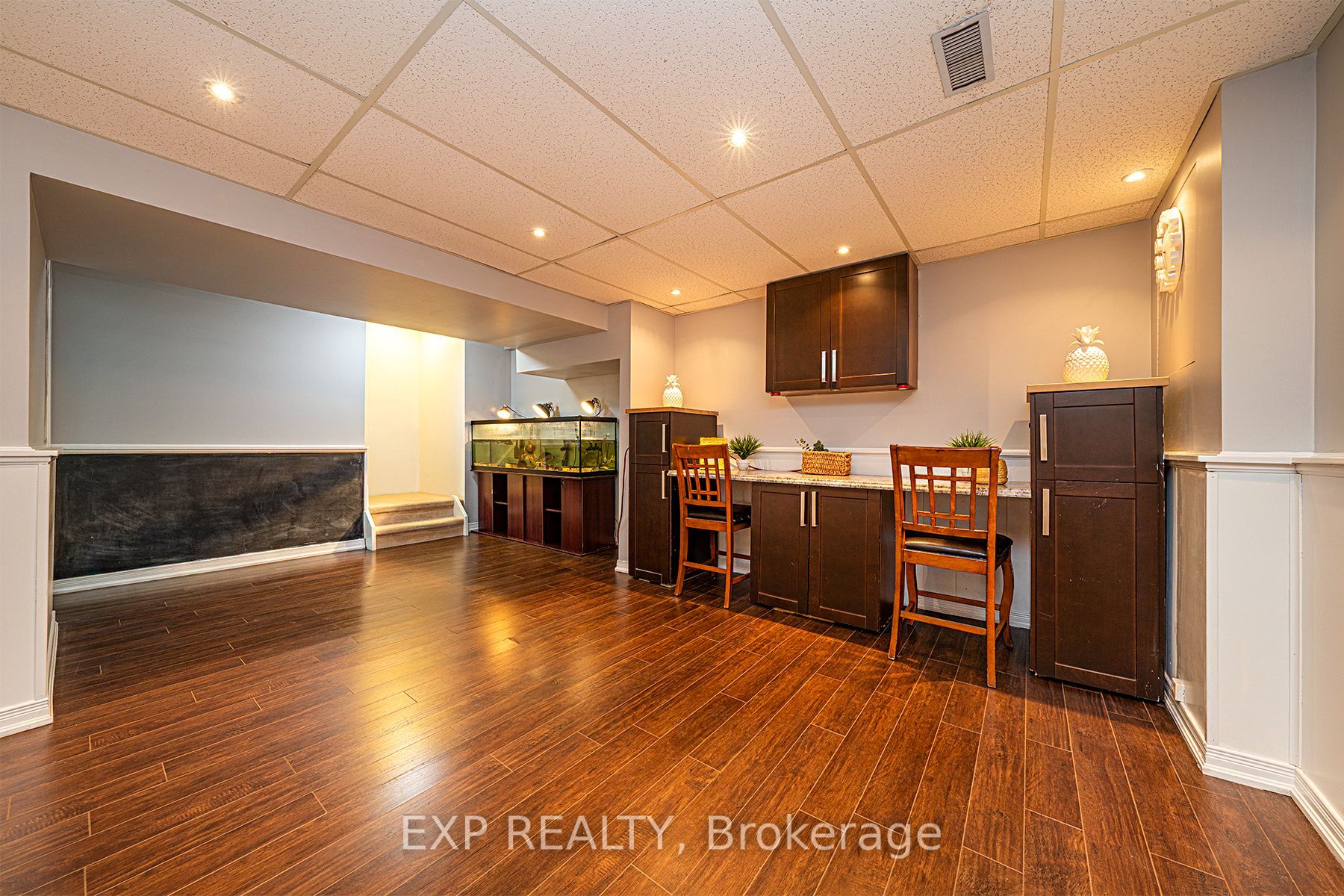 96 Rutledge Ave