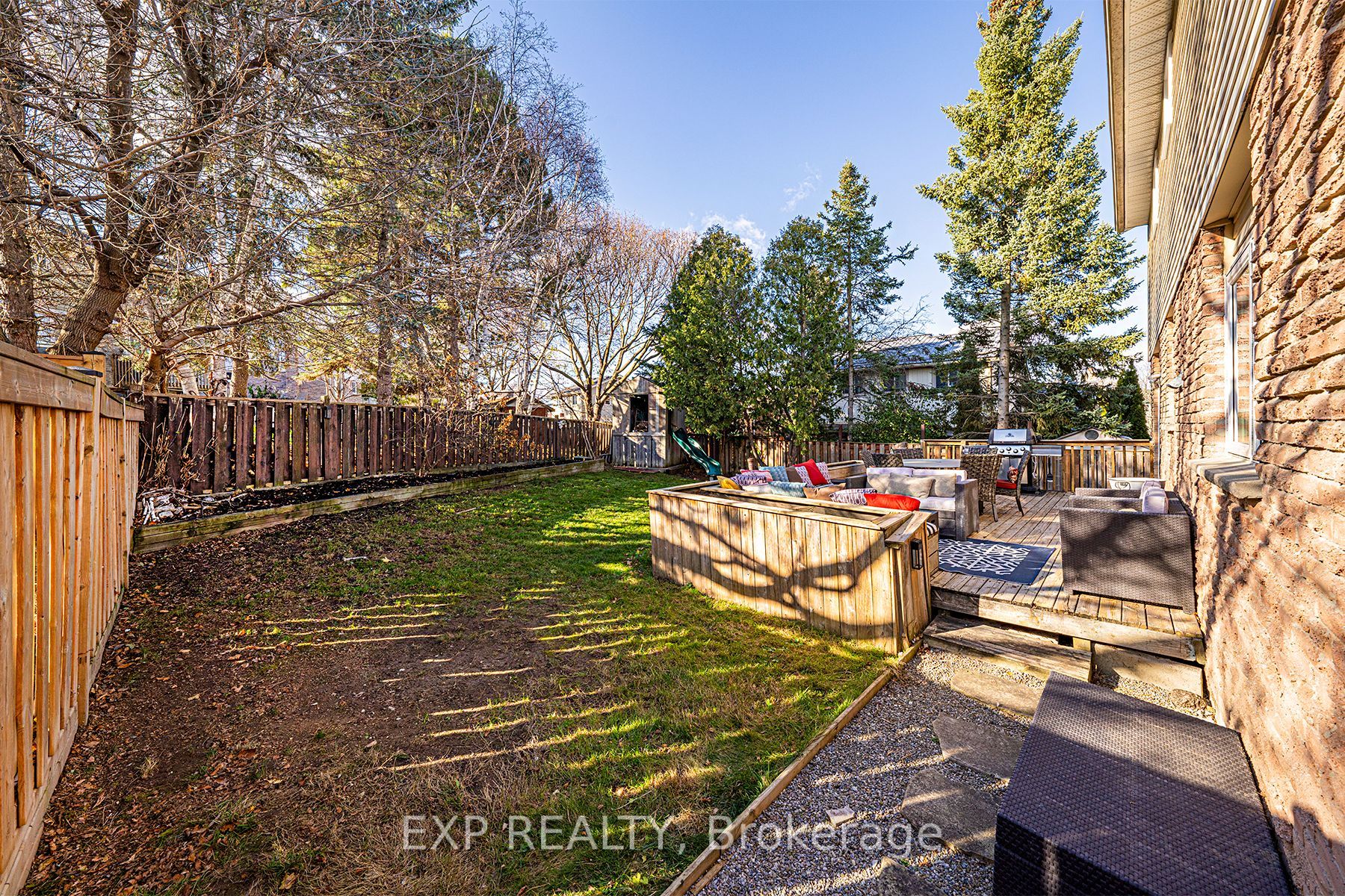 96 Rutledge Ave