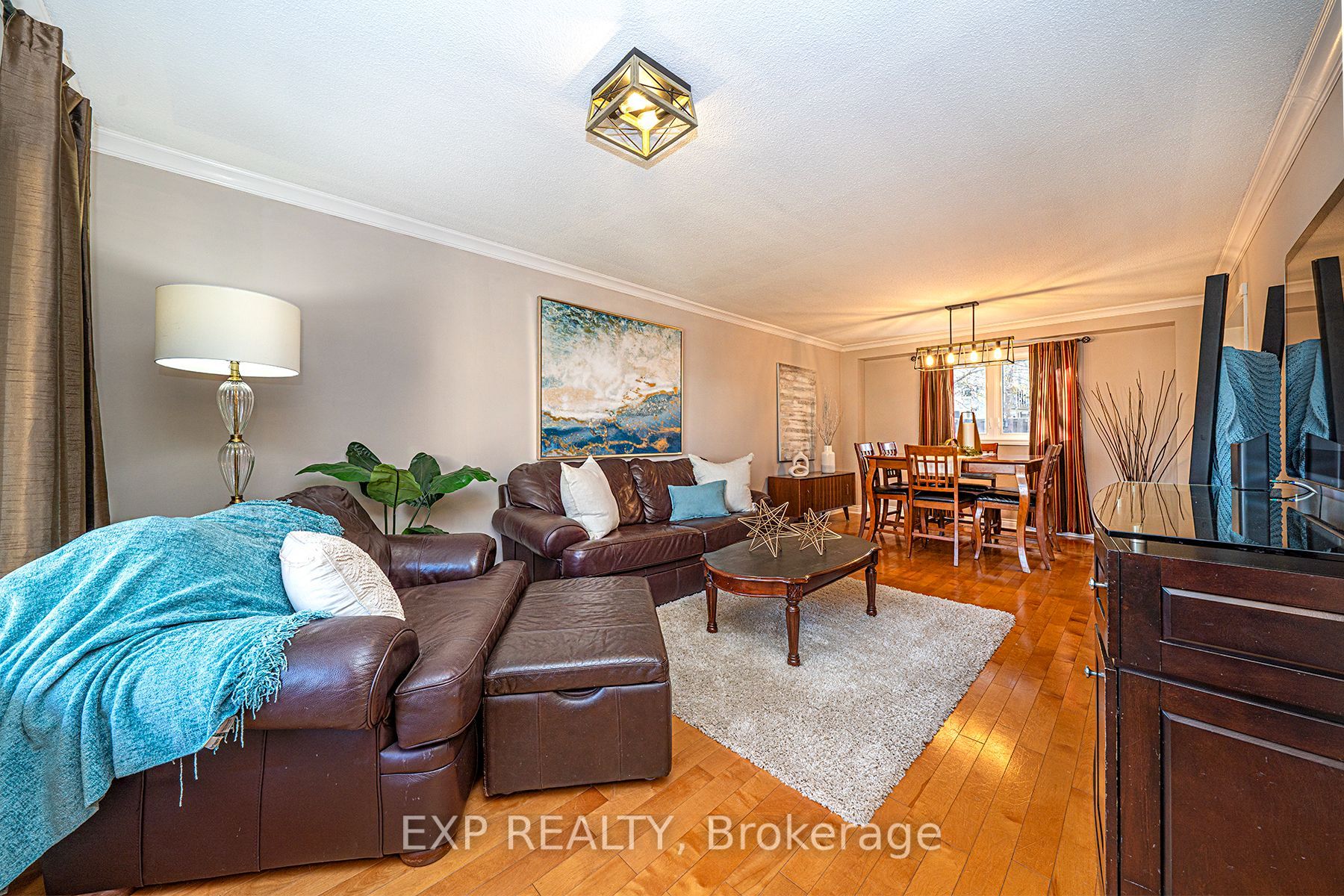 96 Rutledge Ave