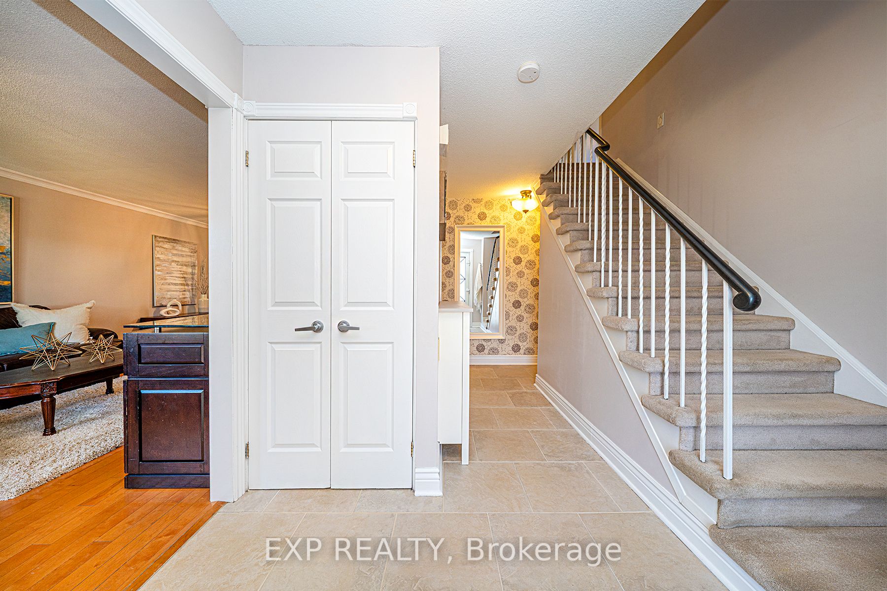 96 Rutledge Ave