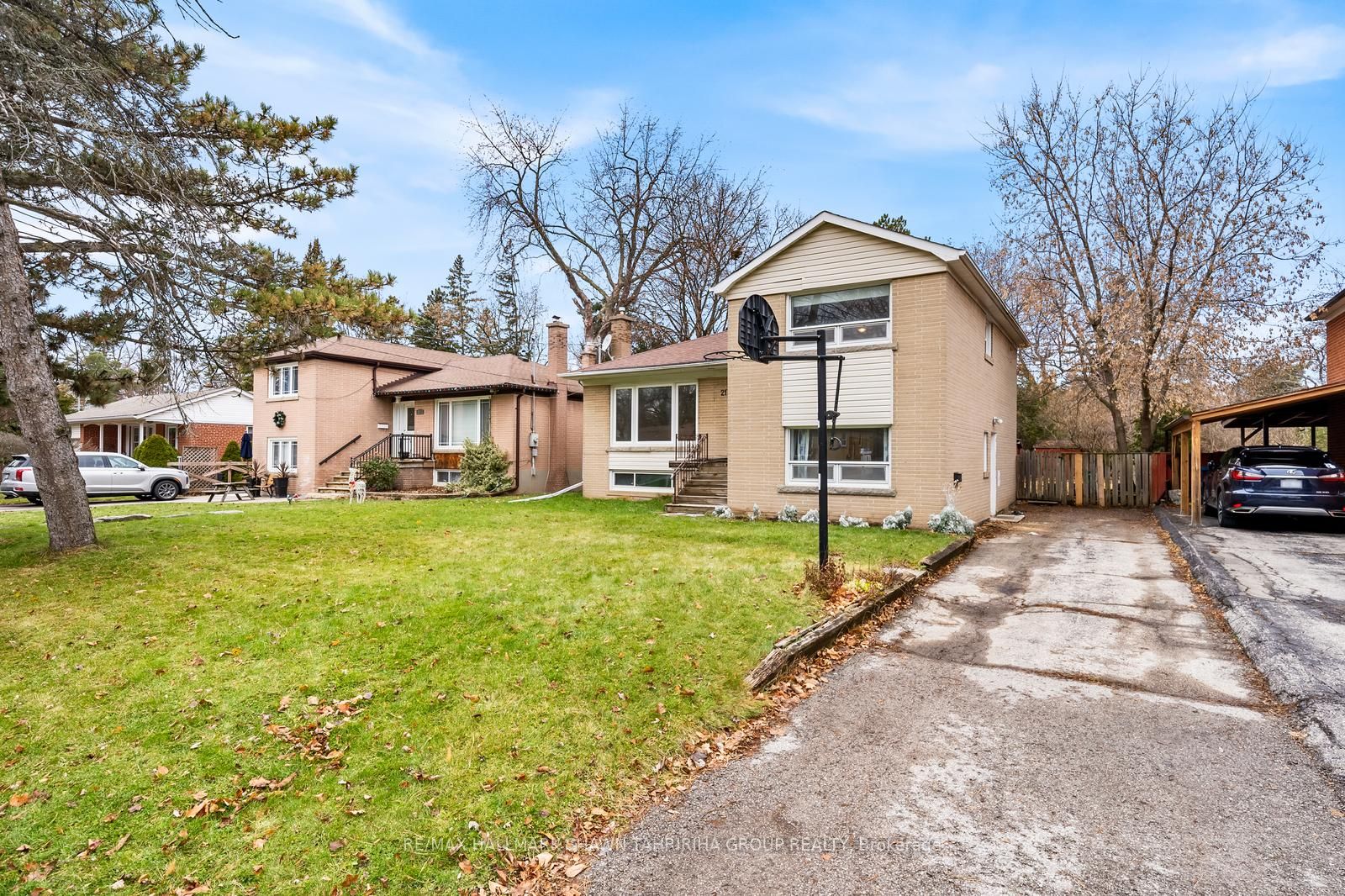 217 Altamira Rd