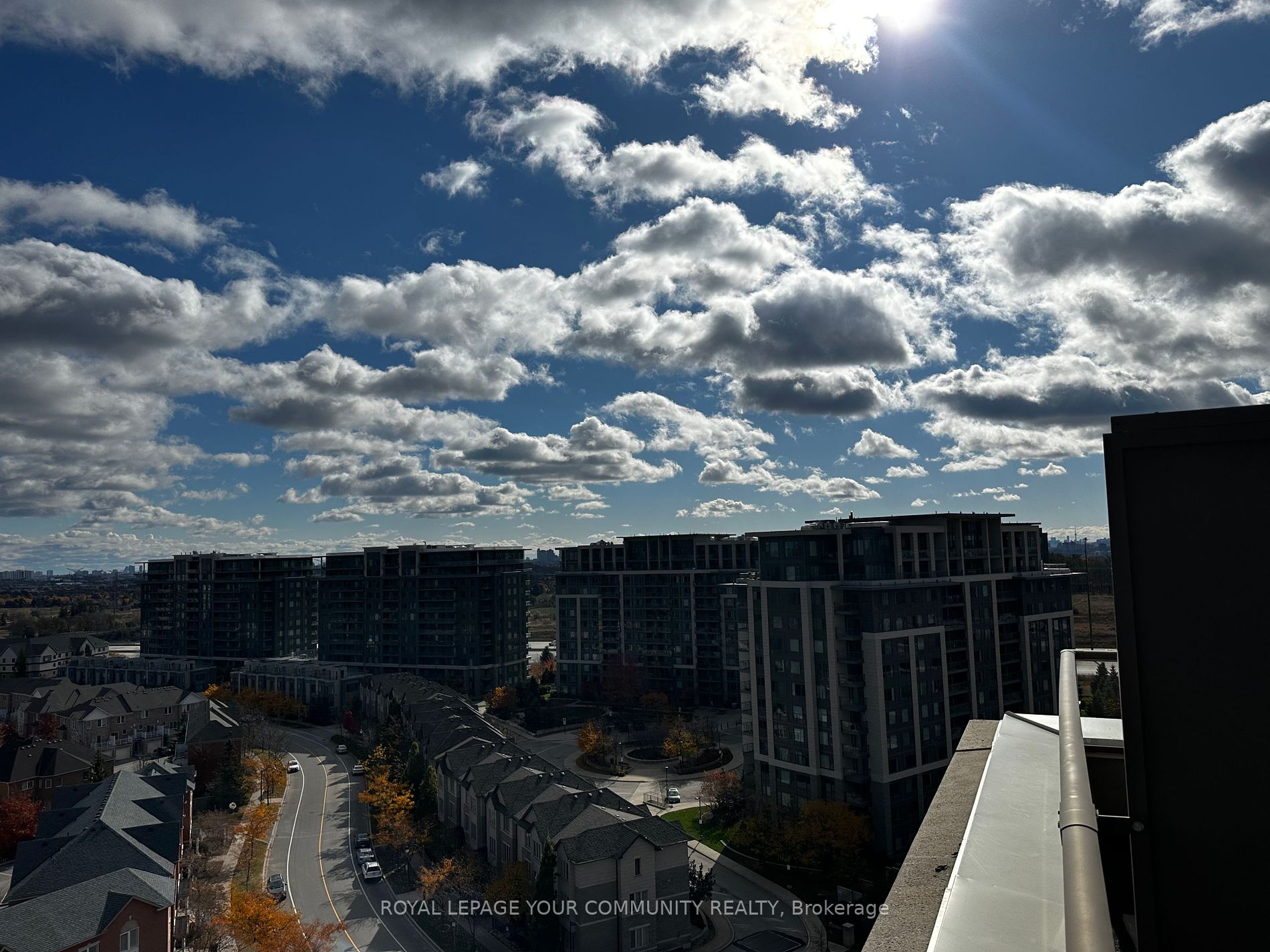 39 Galleria Pkwy, #Uph2
