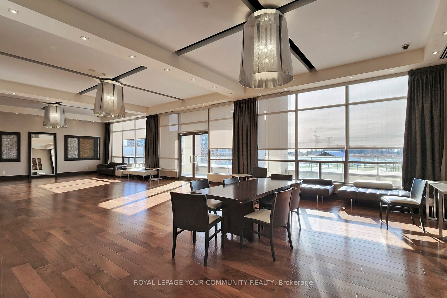 39 Galleria Pkwy, #Uph2