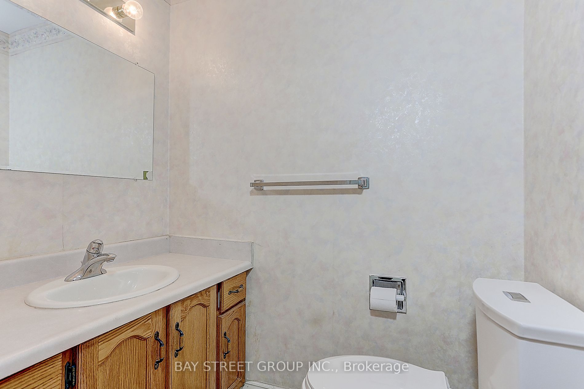 275 Elgin Mills Rd W