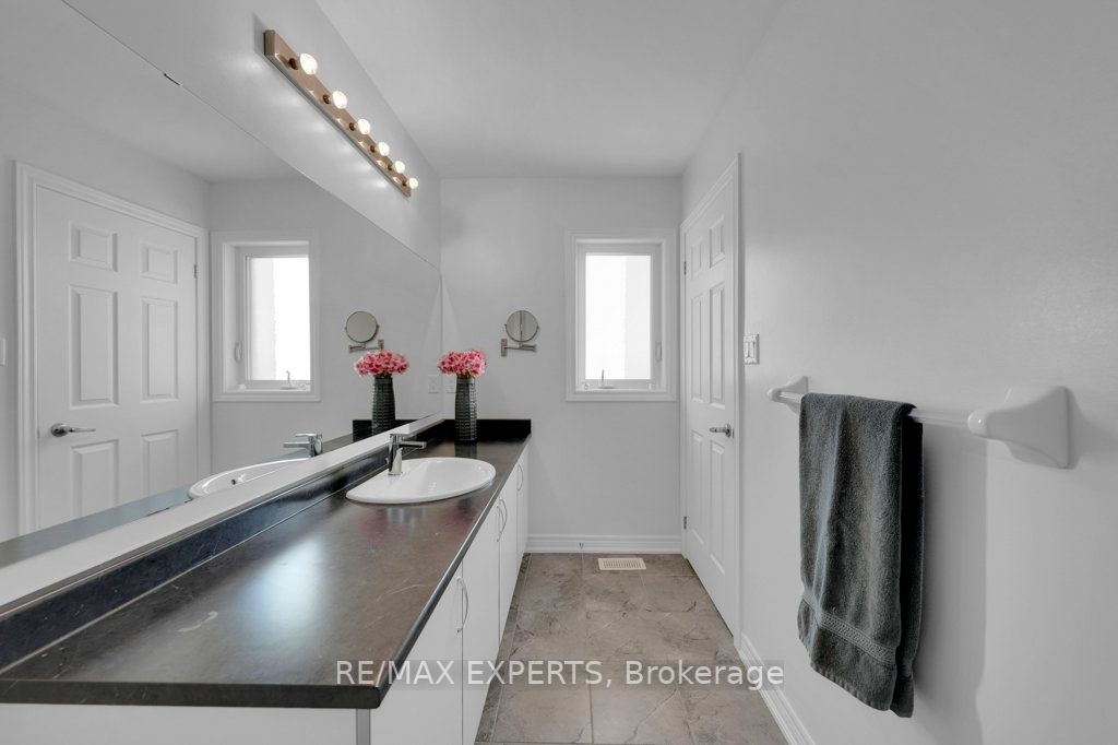 98 Gallagher Cres