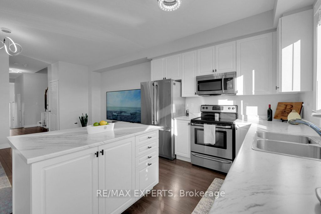 98 Gallagher Cres