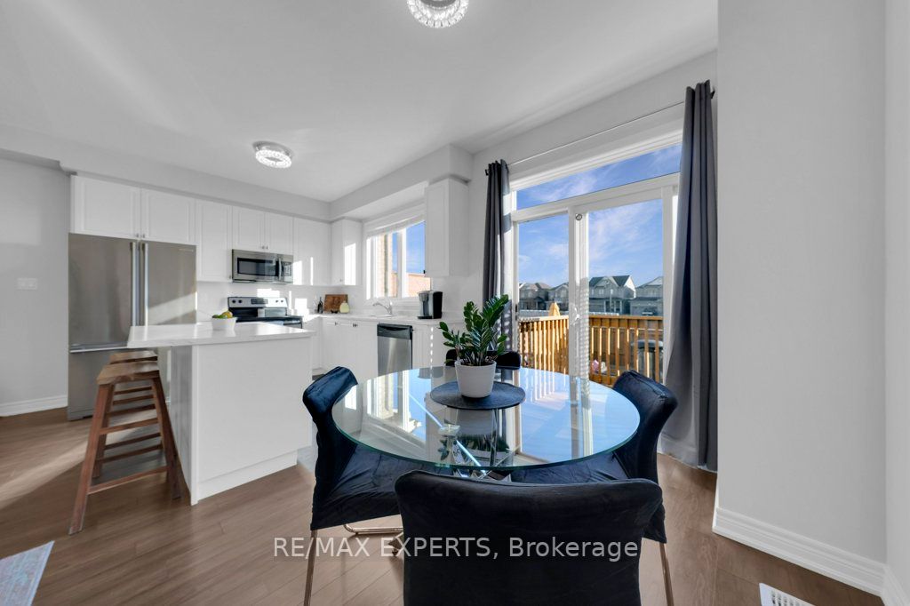 98 Gallagher Cres