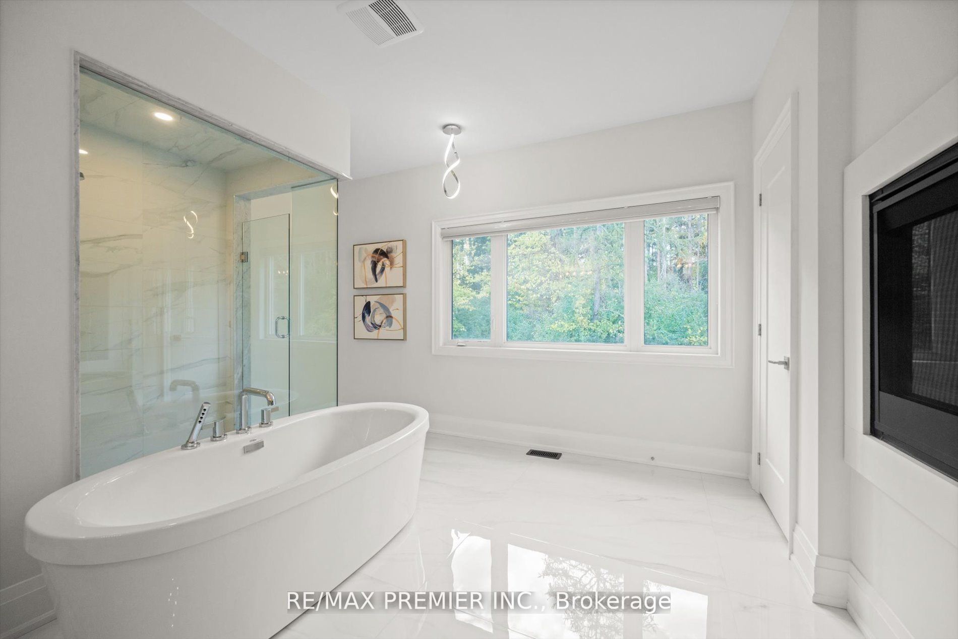 123 Milky Way Dr