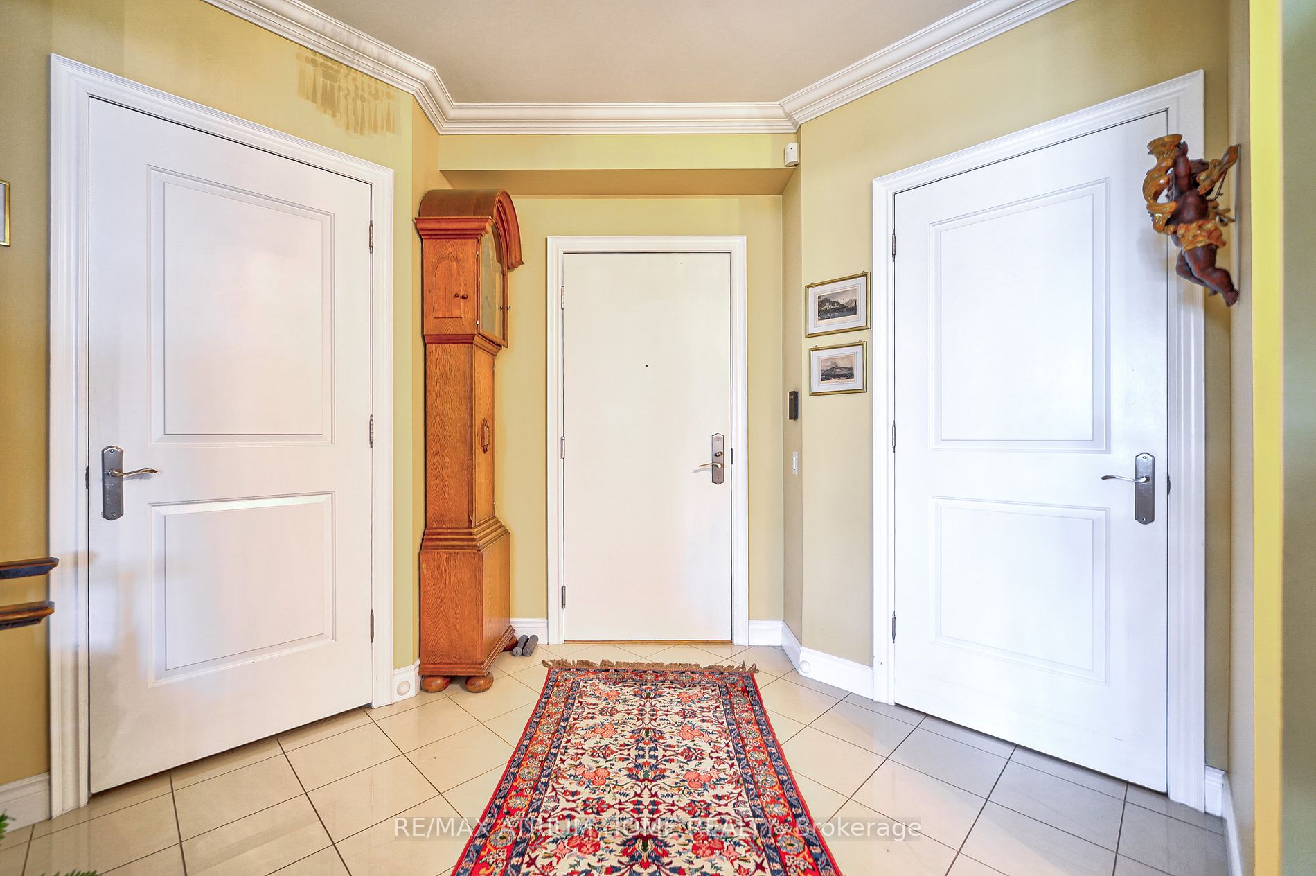 10101 Yonge St, #217