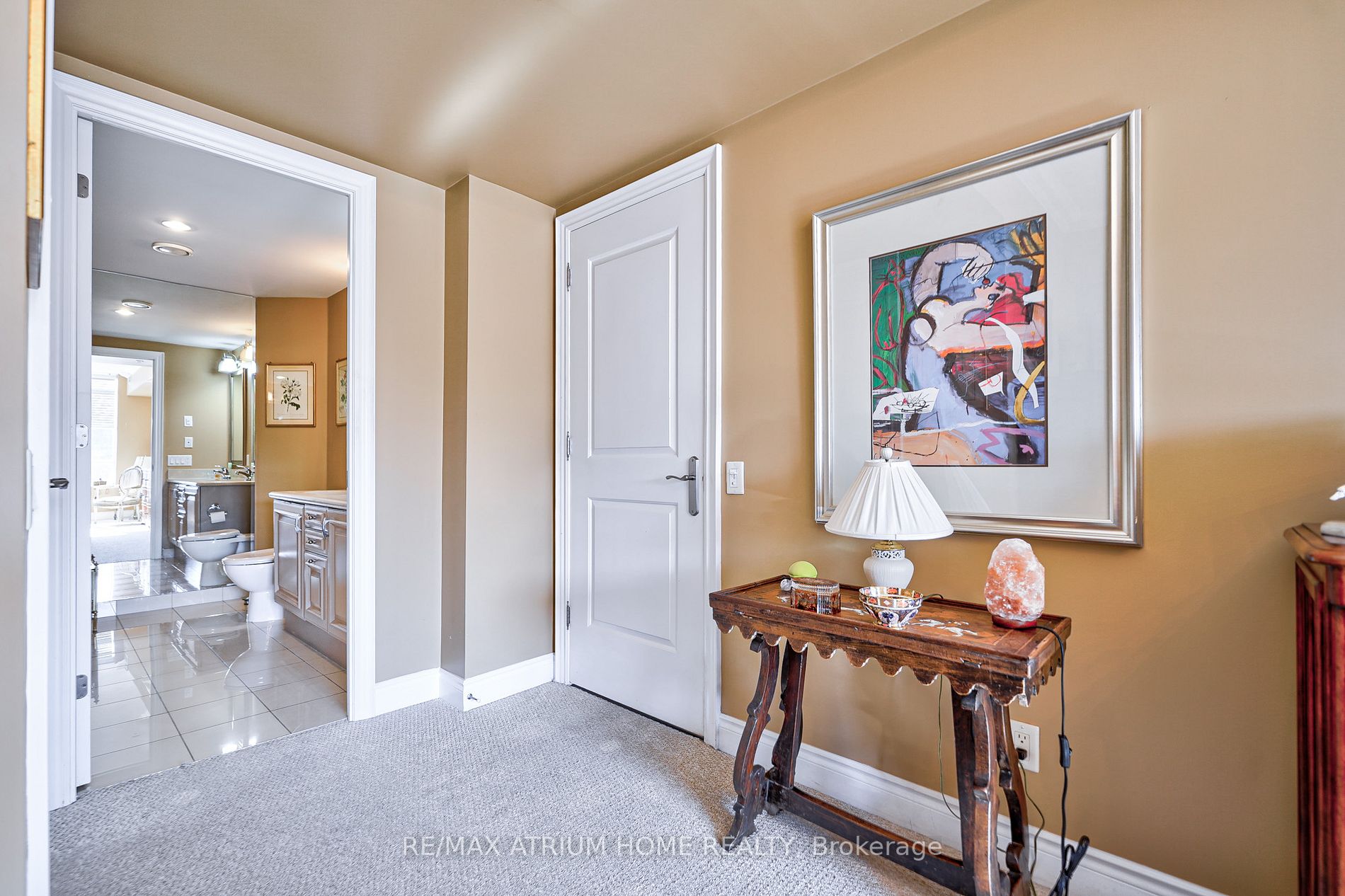 10101 Yonge St, #217