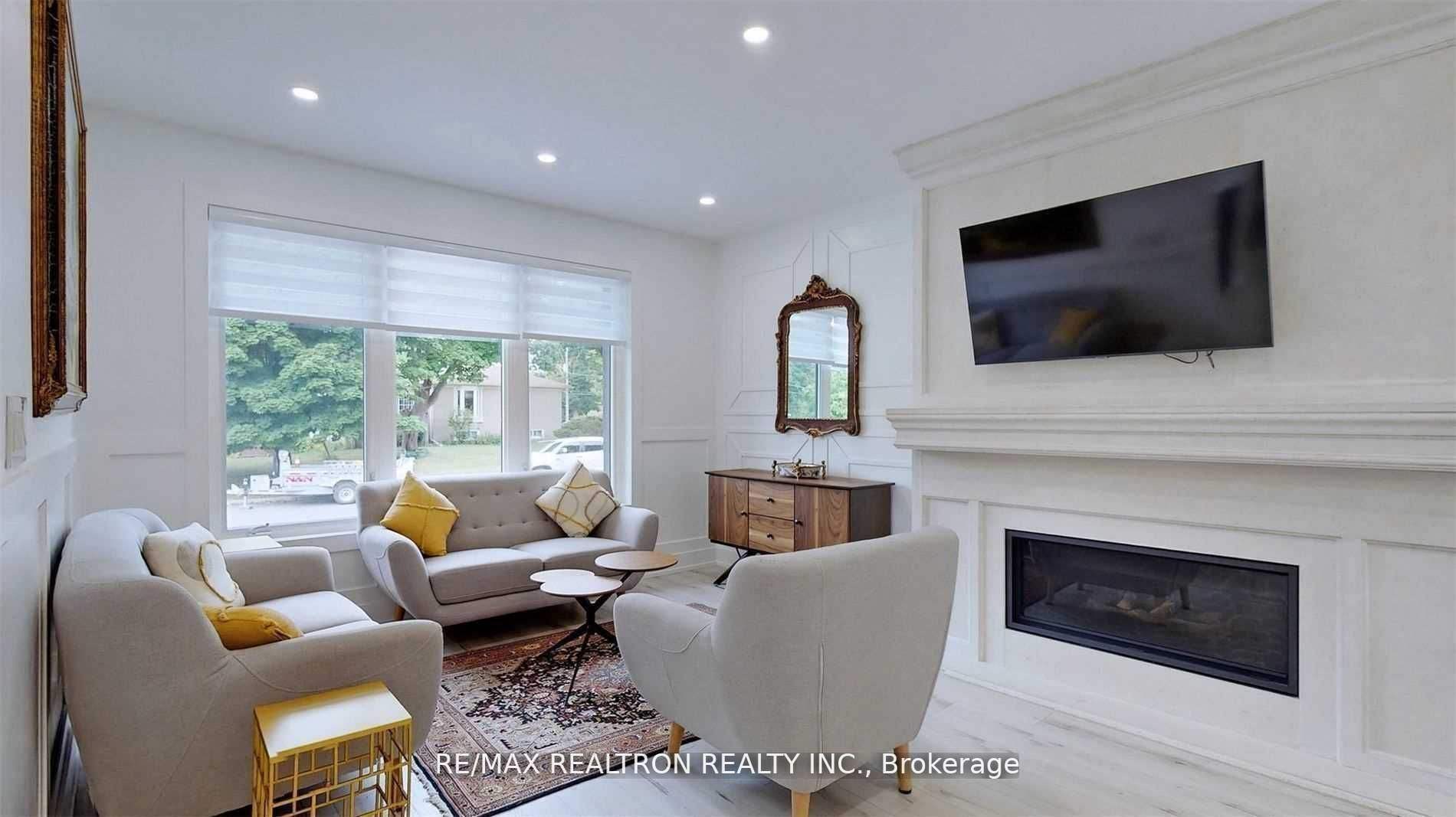 111 Evahill Cres