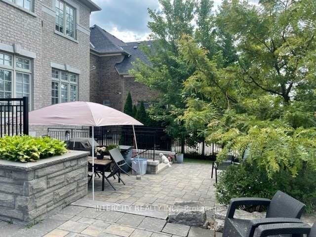 18 Summerbreeze Crt, #Bsmt