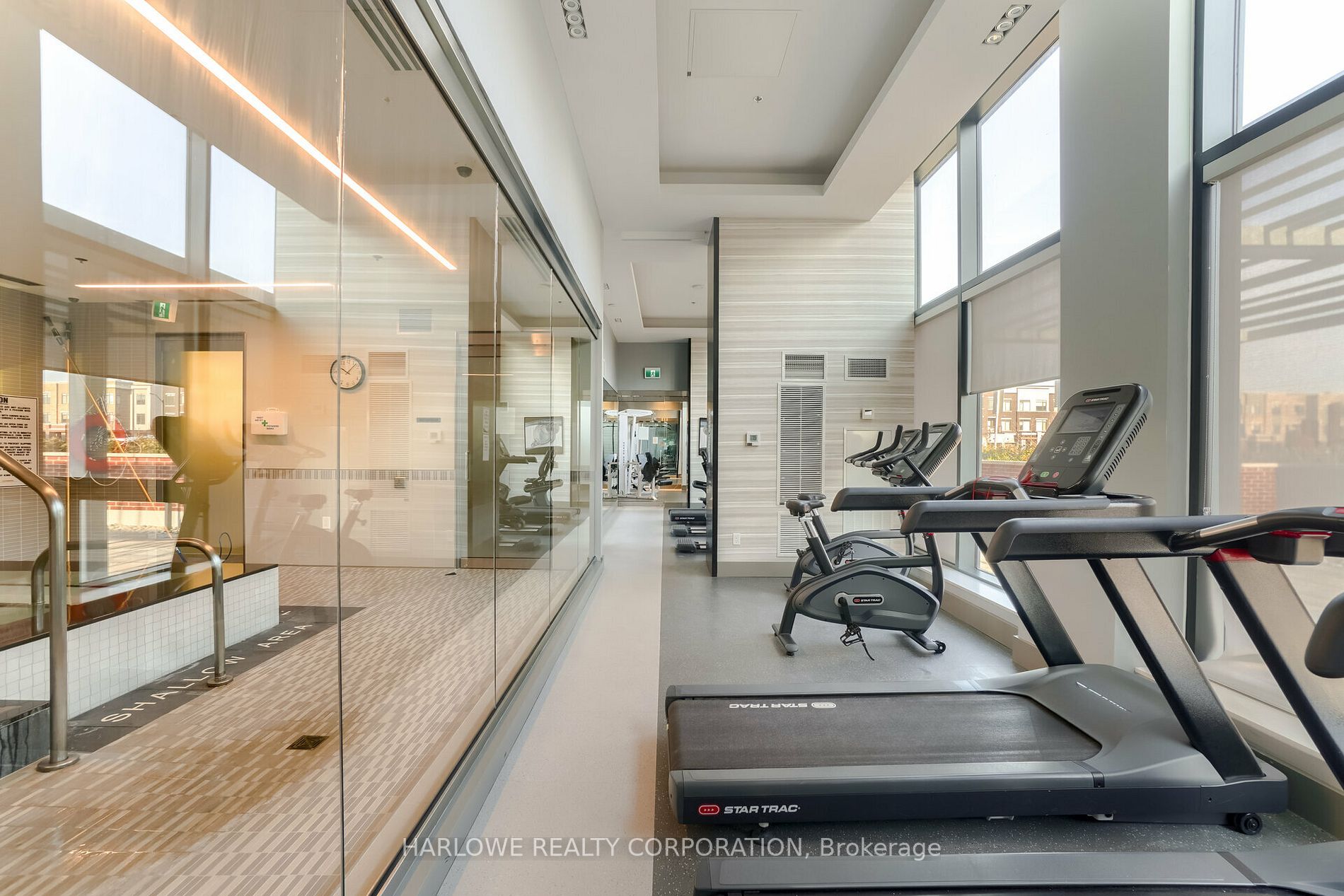99 Eagle Rock Way, #827