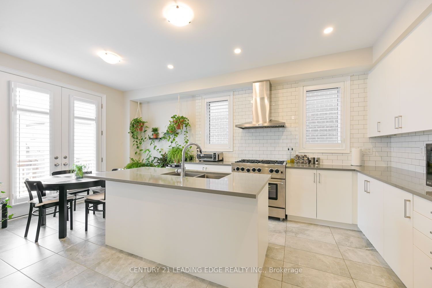 235 Walter English Dr