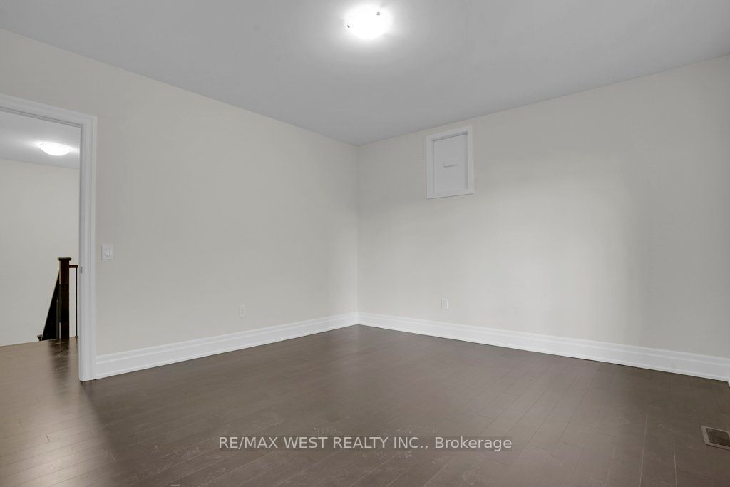 59 Enclave Crt