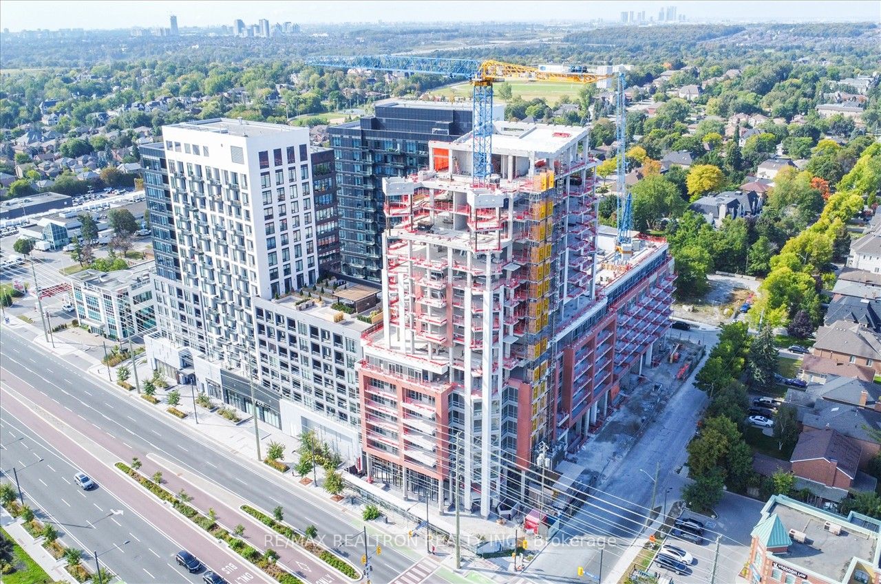 8868 Yonge St, #522E