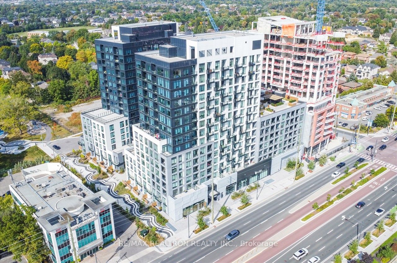 8868 Yonge St, #522E