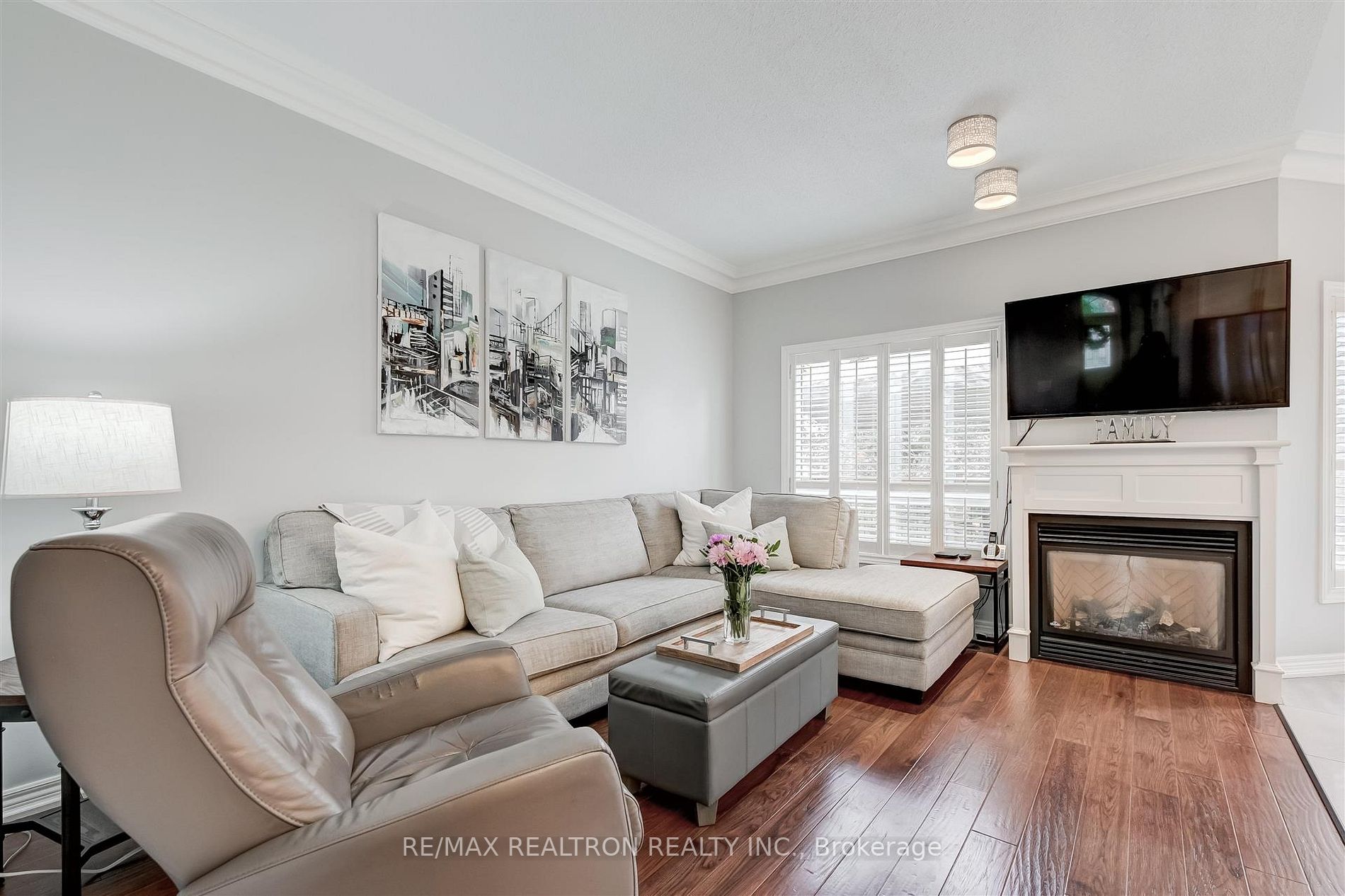 1059 Broughton Lane