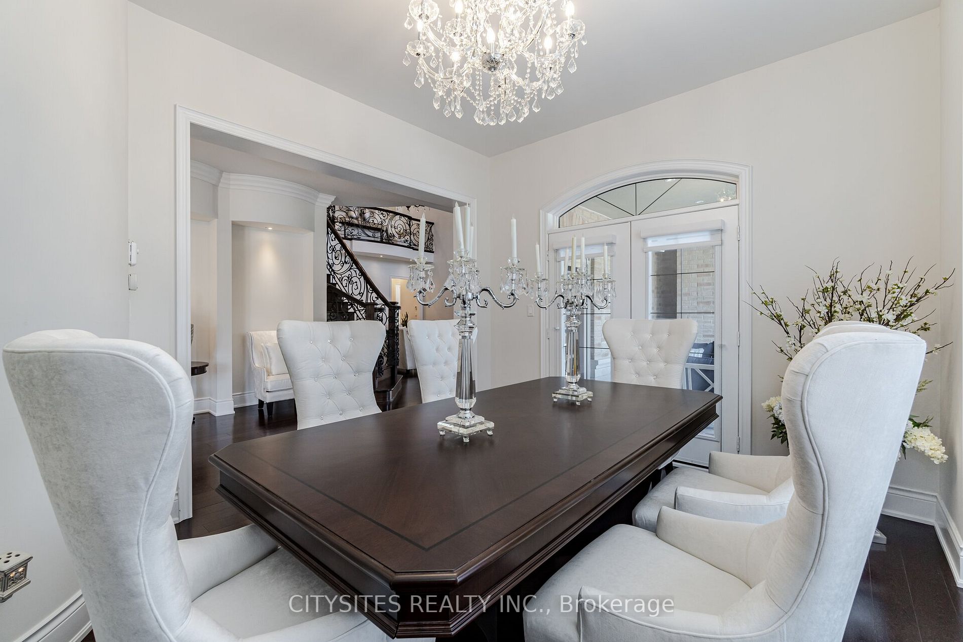 62 Virtue Cres