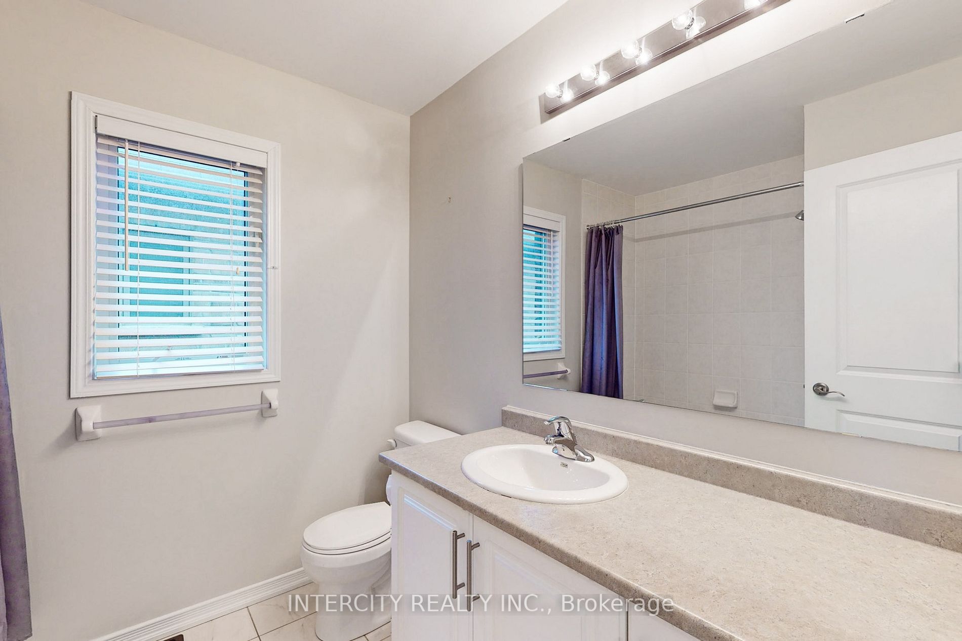 1017 Abram Crt