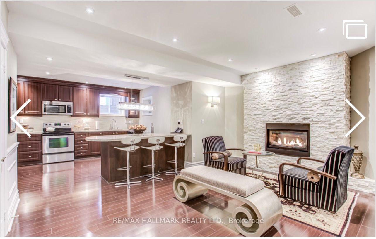 384 Kennedy St W