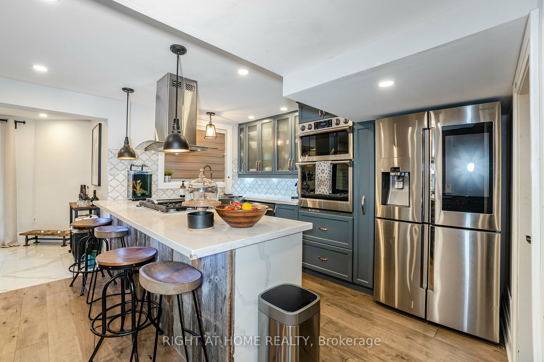 789 College Manor Dr