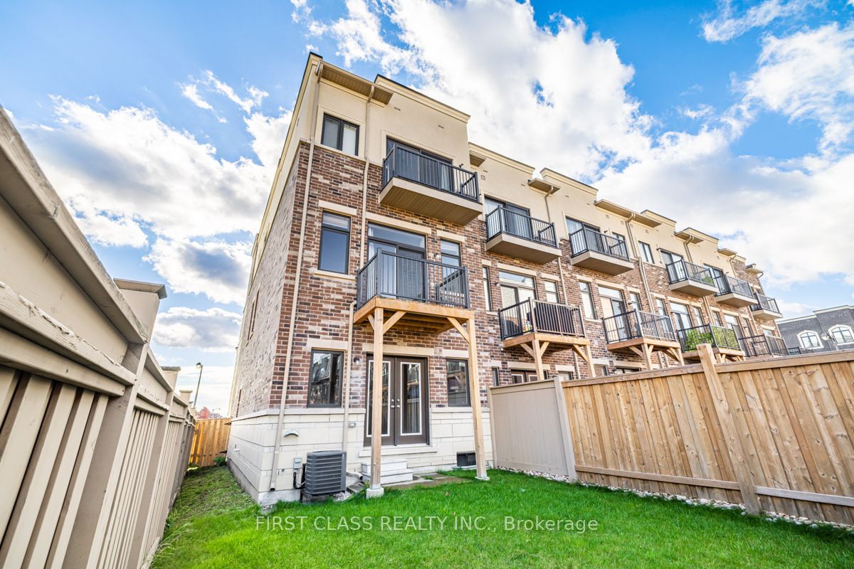 217 Arianna Cres