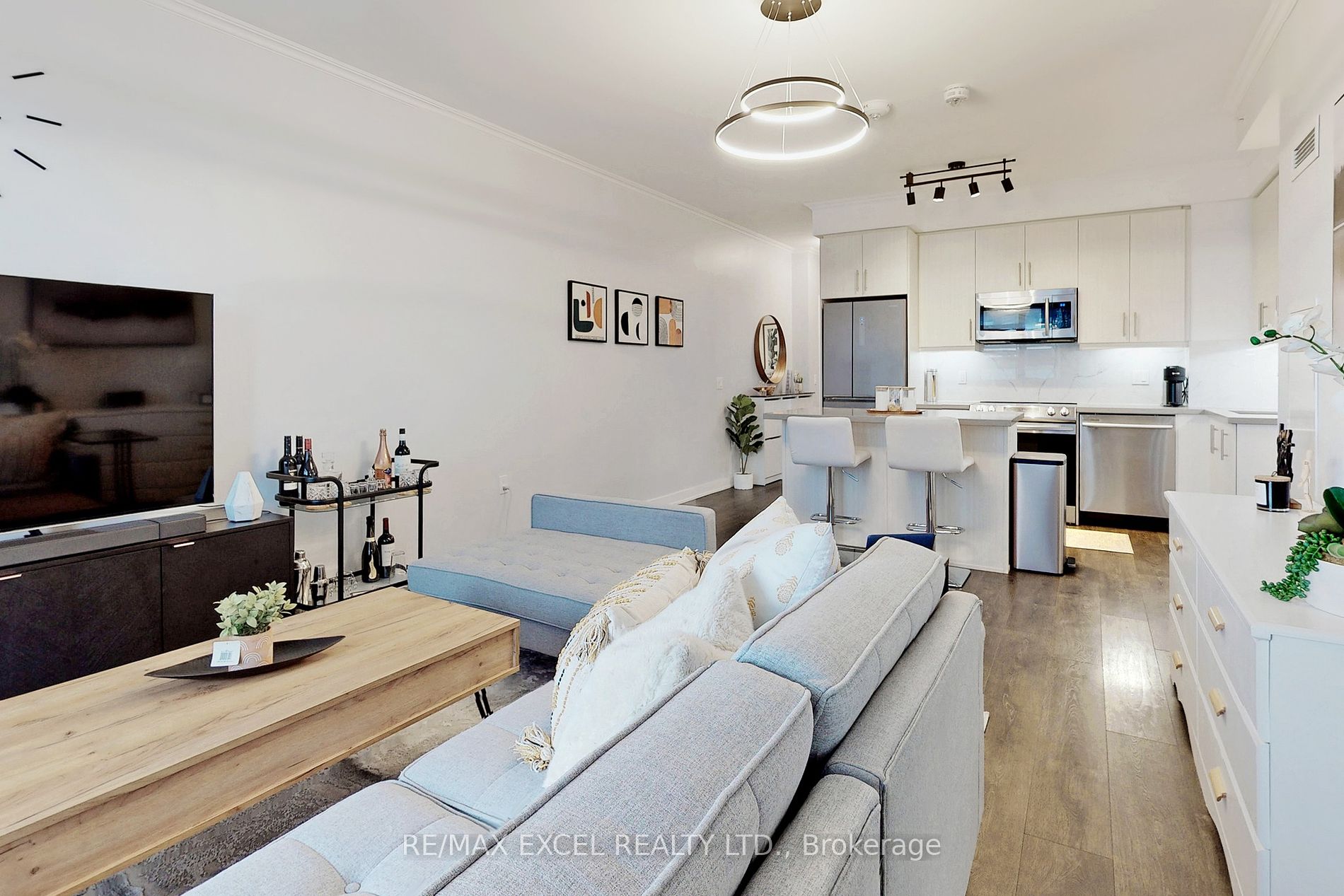 75 Oneida Cres, #410