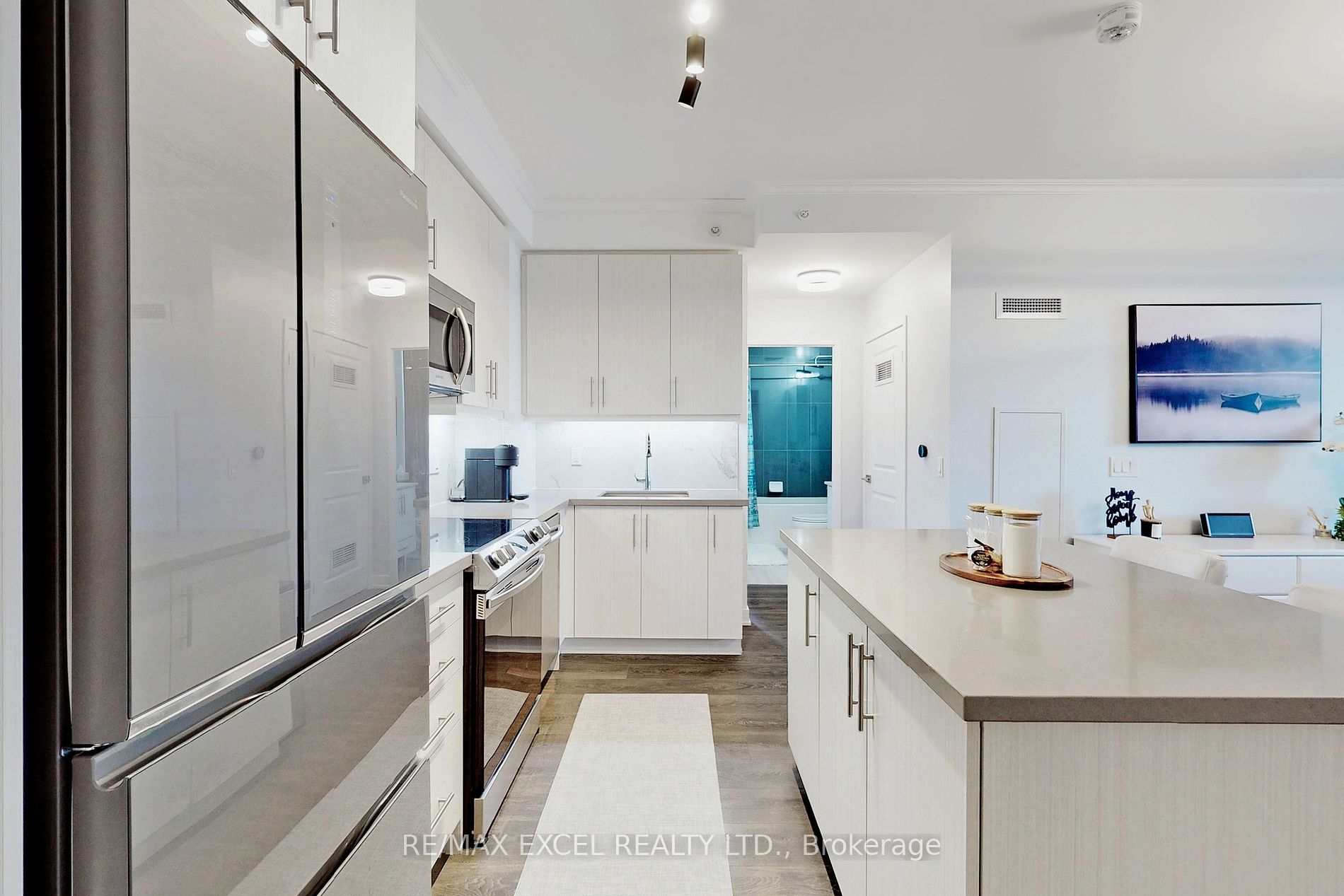 75 Oneida Cres, #410