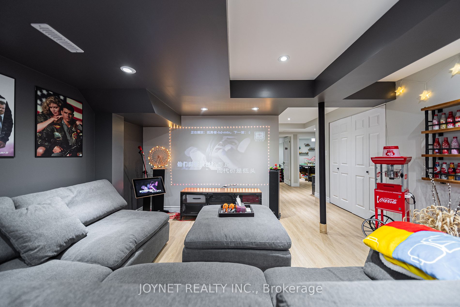 36 Newbridge Ave