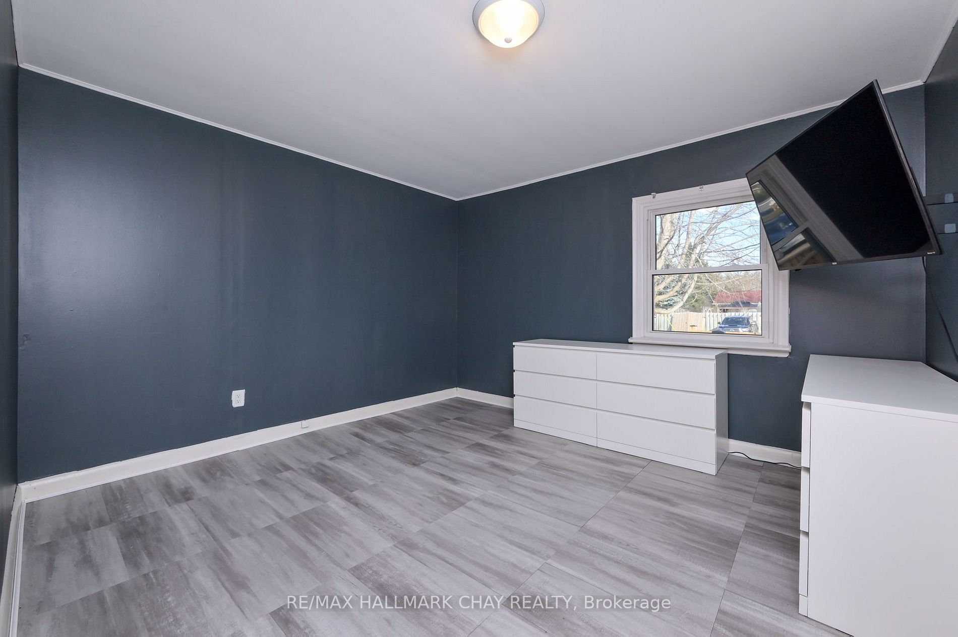 131 Vernon St