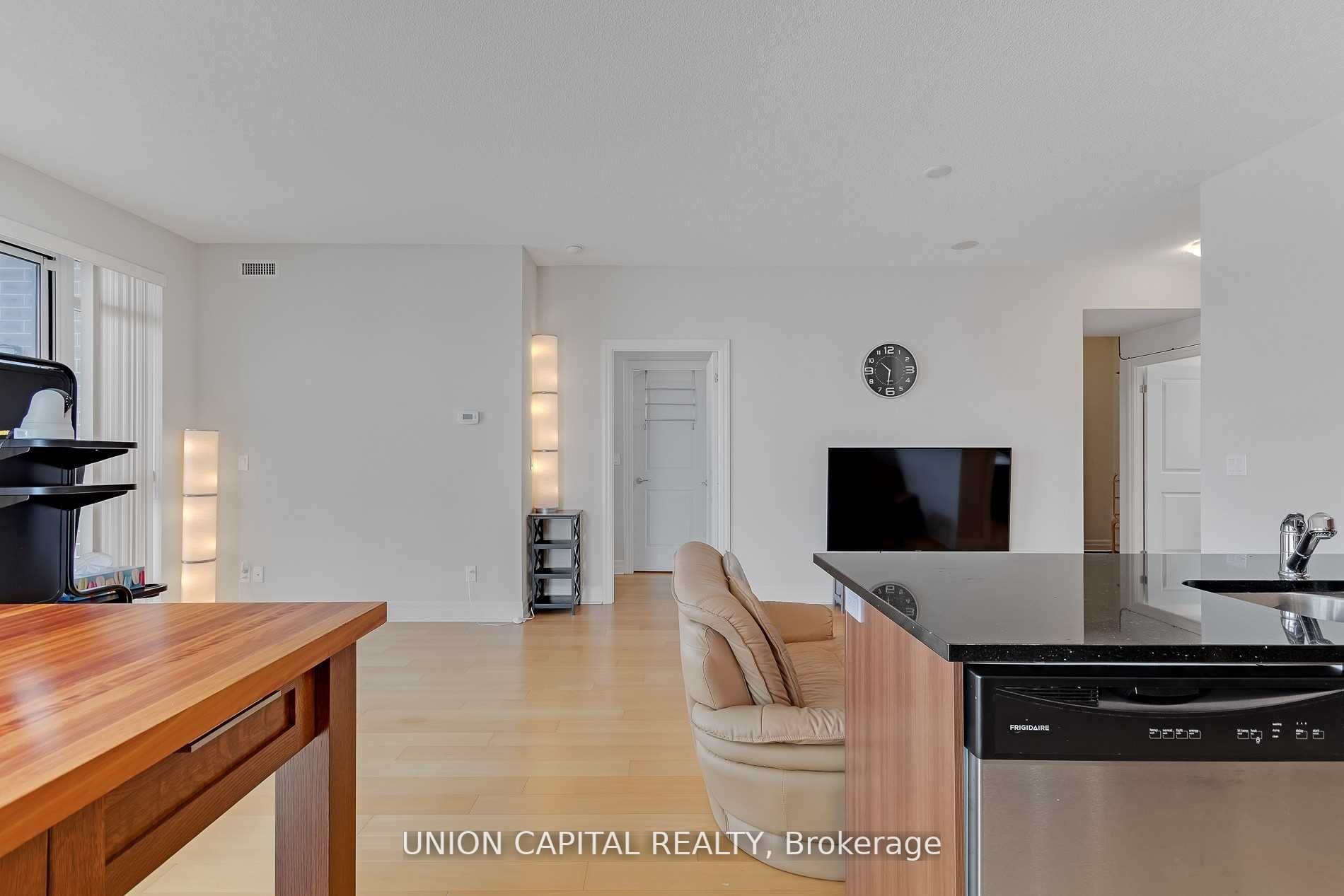 8130 Birchmount Rd, #515