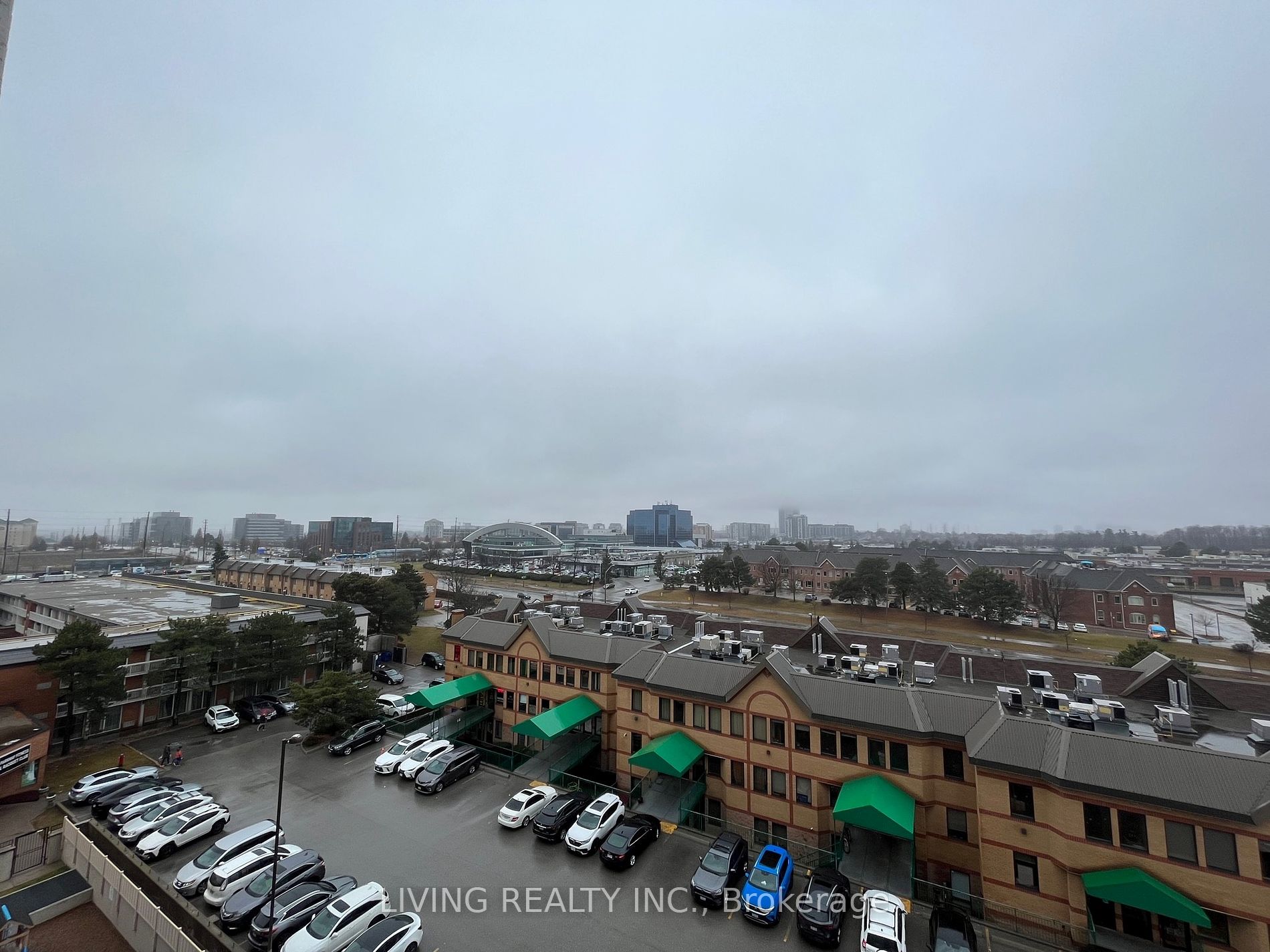 9015 Leslie Street, #908
