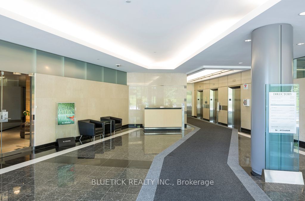 125 Commerce Valley Dr W, #700