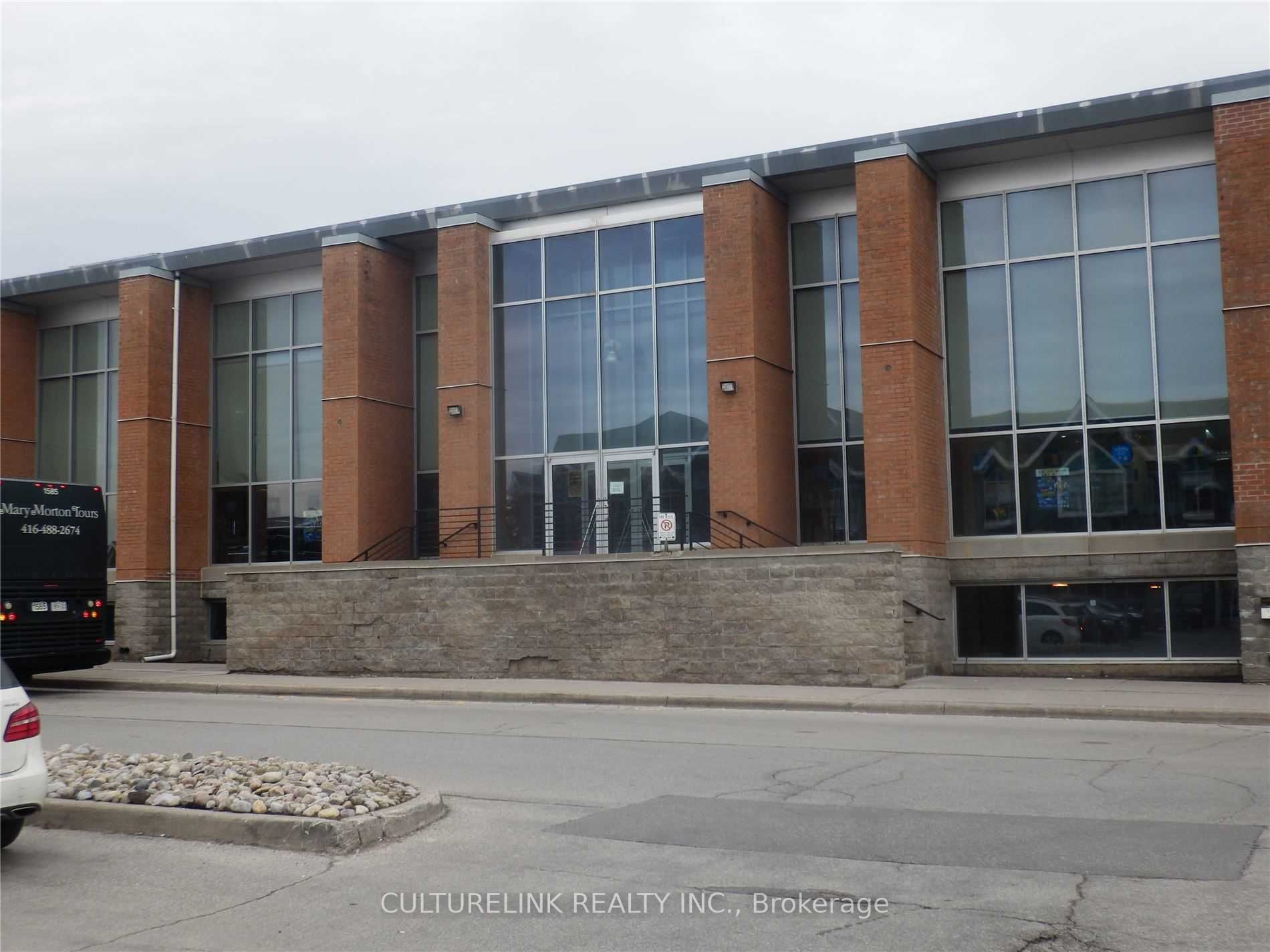4300 Steeles Ave E, #E18