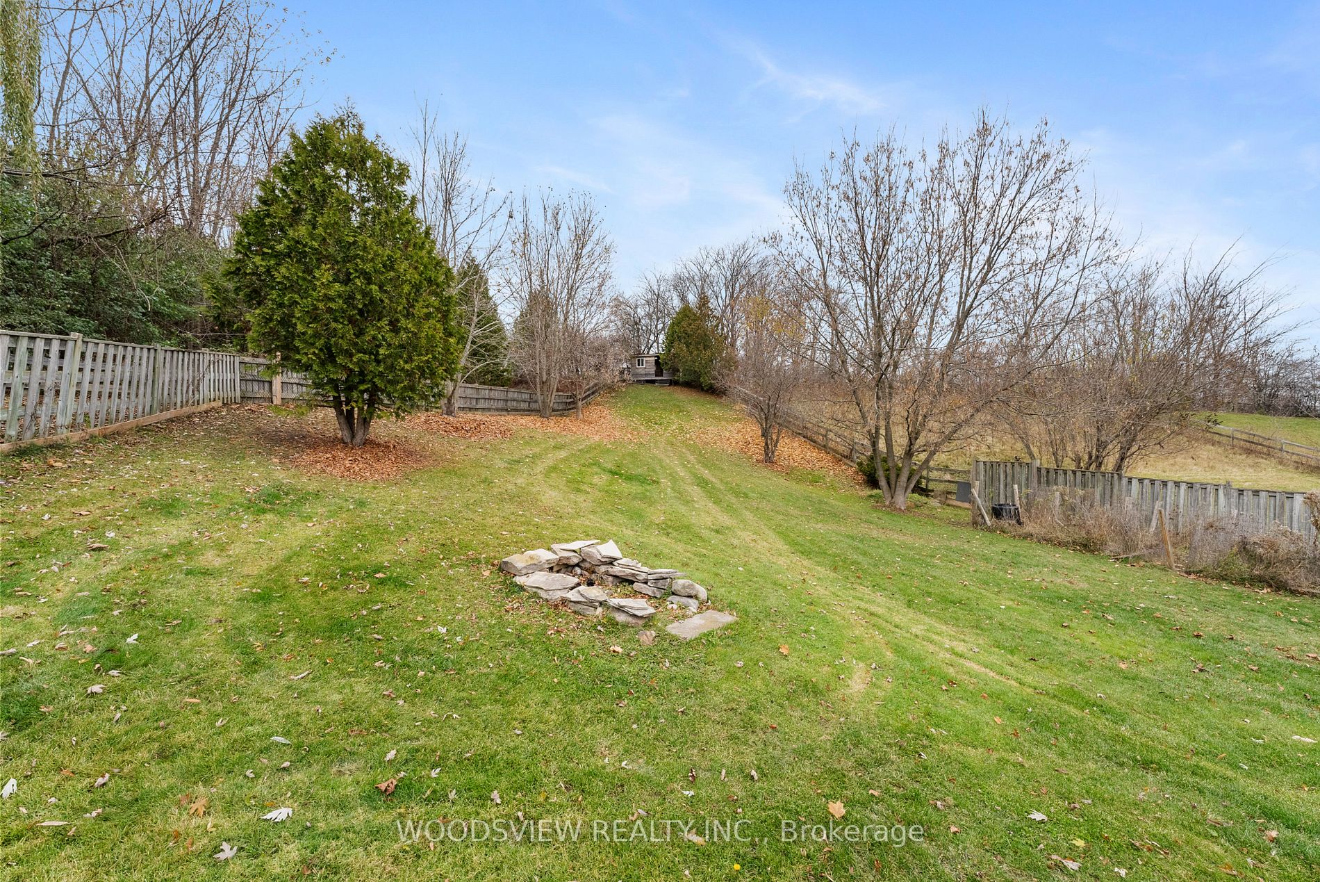 53 Bolton Dr