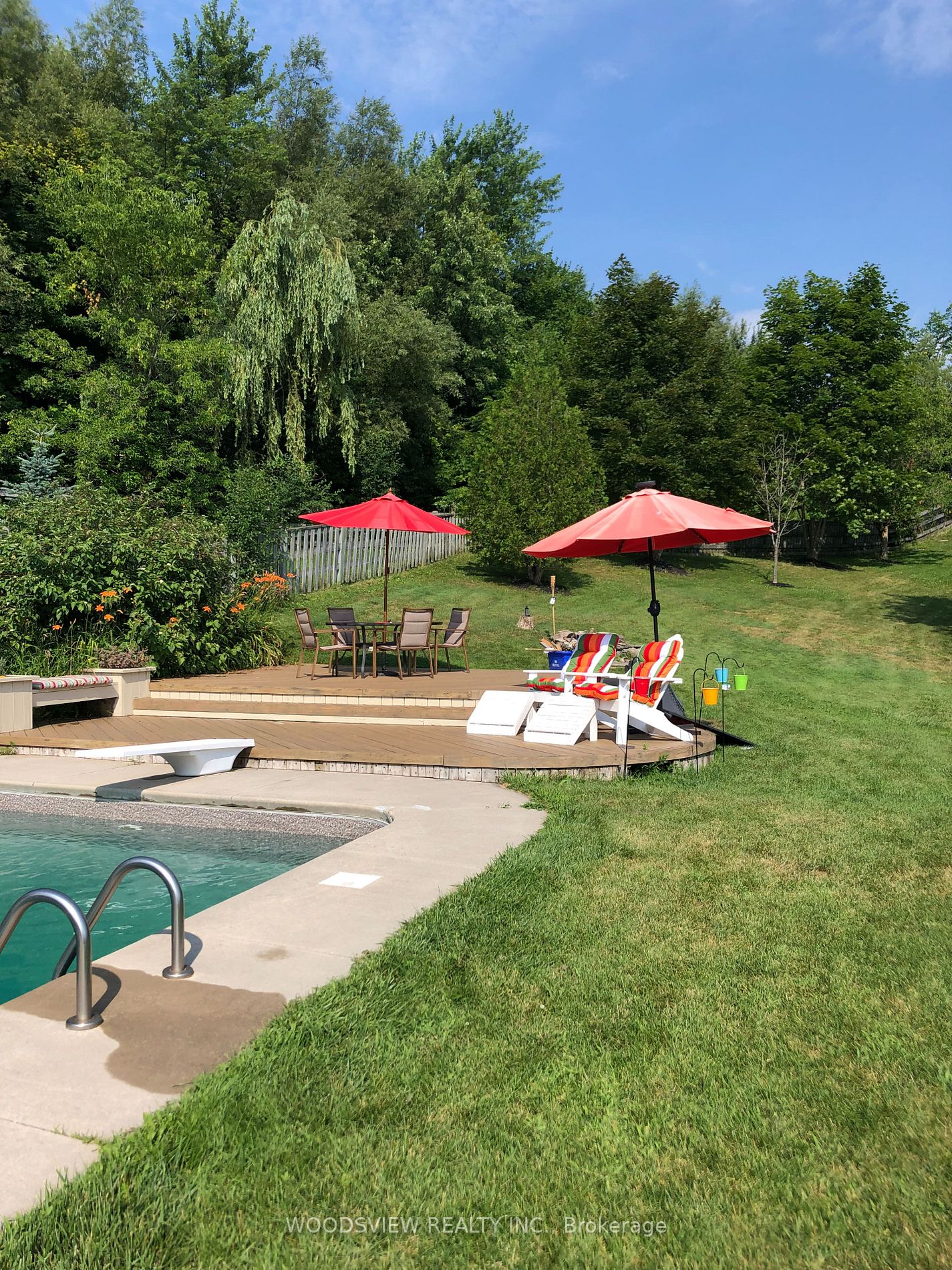 53 Bolton Dr