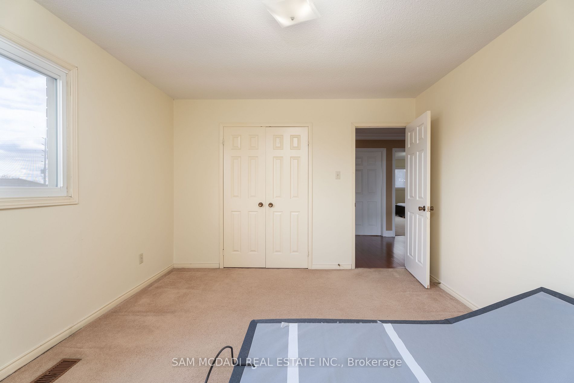 205 Carrington Dr