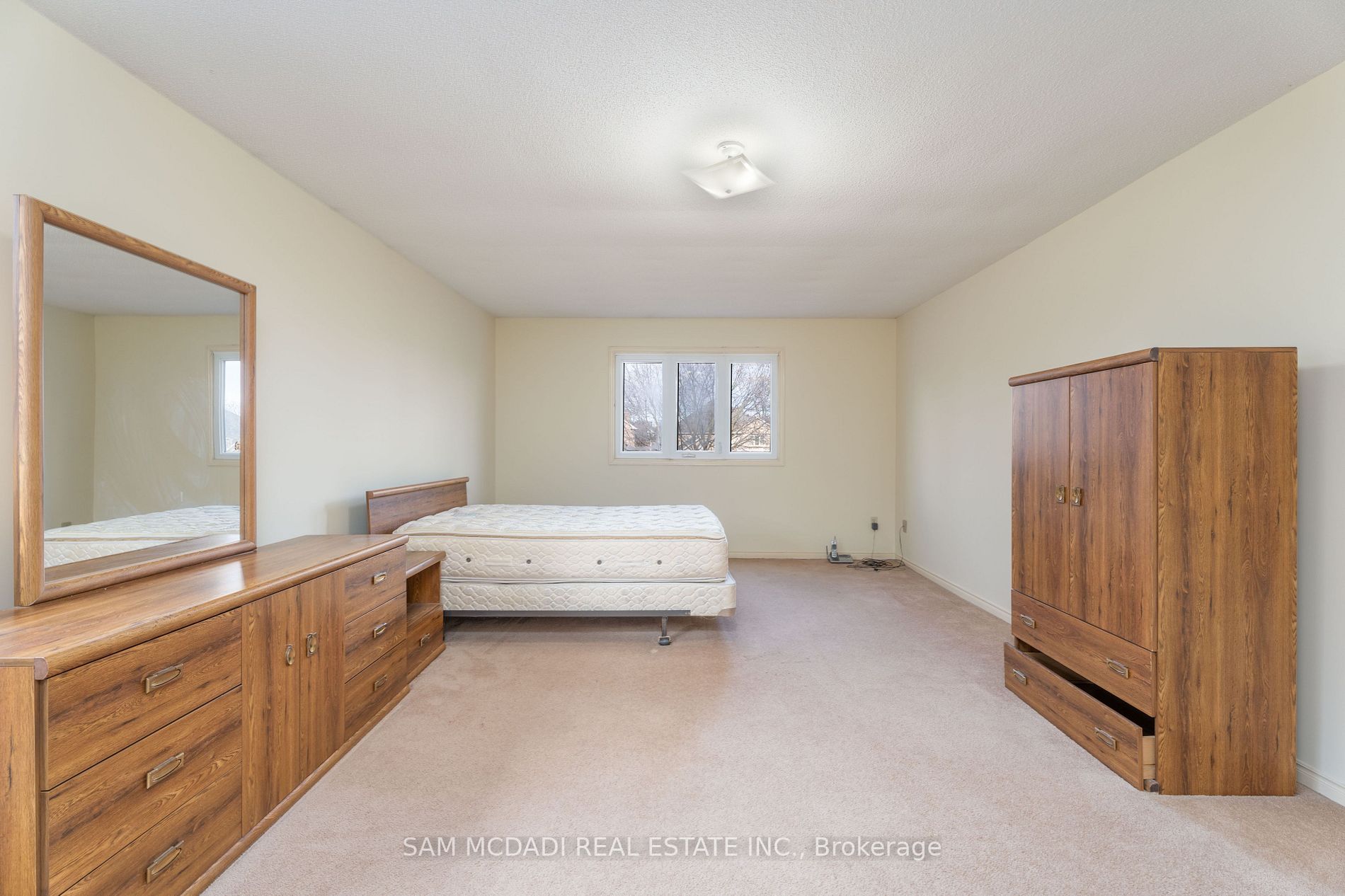 205 Carrington Dr